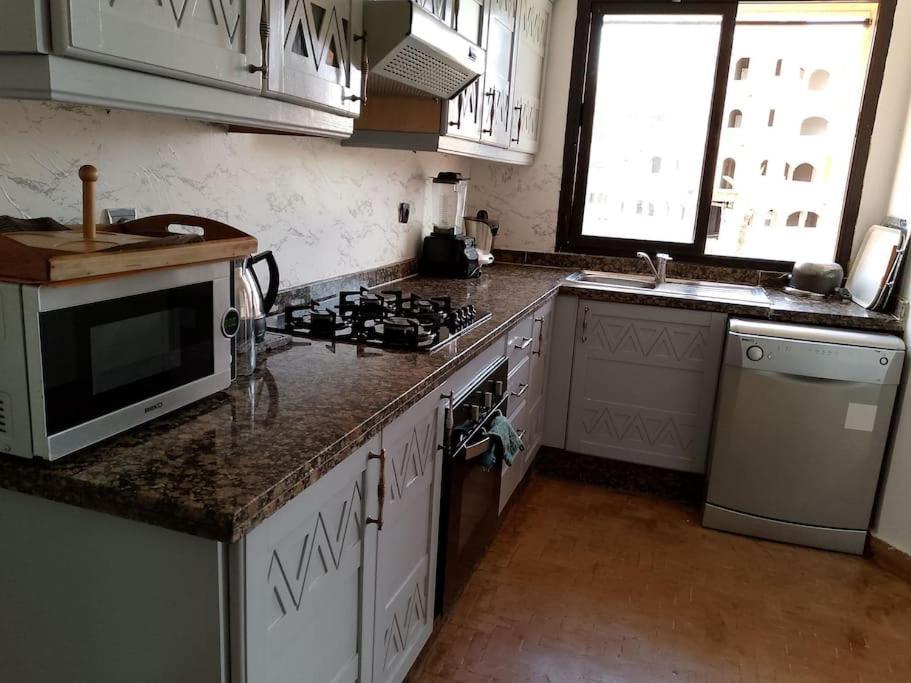 Appartement Confortable Avec 5 Piscines Marrakesh Exterior foto